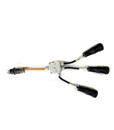 ELECTRIC ADAPTER T25 MALE-- 3X T13 FEMALE(SPLITTER)